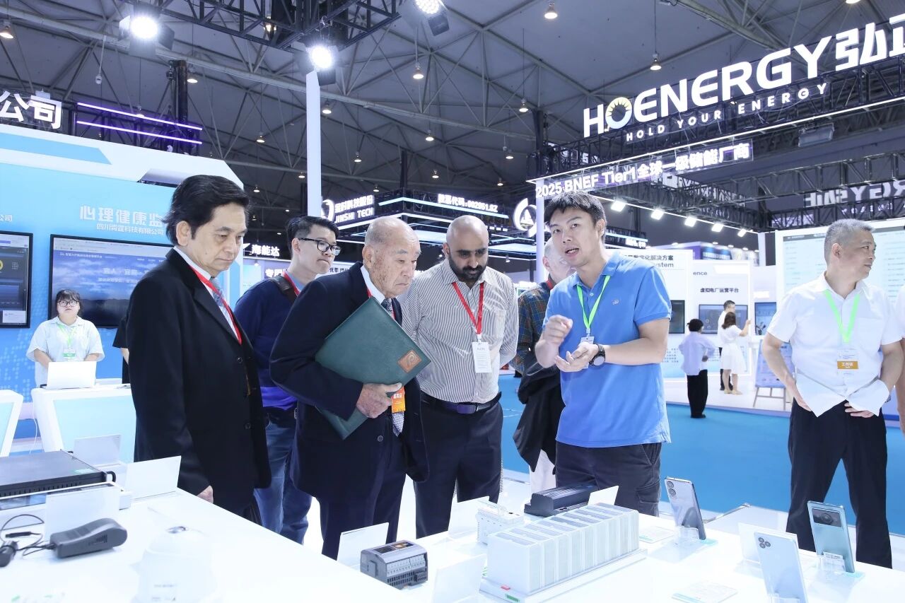 从实验室到你家：长时储能展上演现实版“科幻奇迹”。